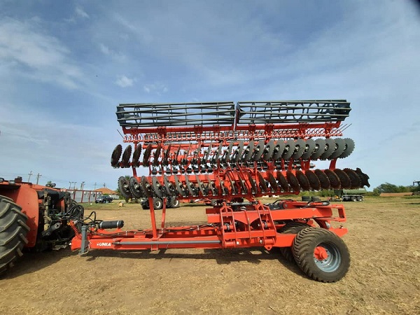 Trattori e macchine agricole